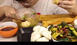 大胃王吃播视频,挑战极限！大胃王吃播视频盘点